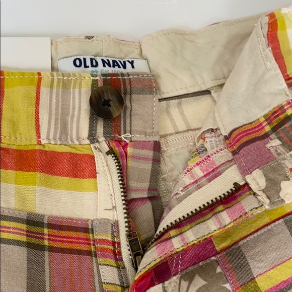 OLD NAVY SHORTS NWT - Picture 3 of 8